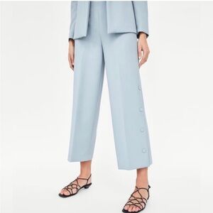 Zara Basic Light blue wide leg crop trousers w/ button detail on the side